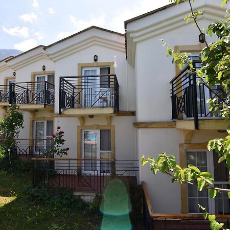 אולודניץ Artemisia Royal Park Club Hotel מראה חיצוני תמונה