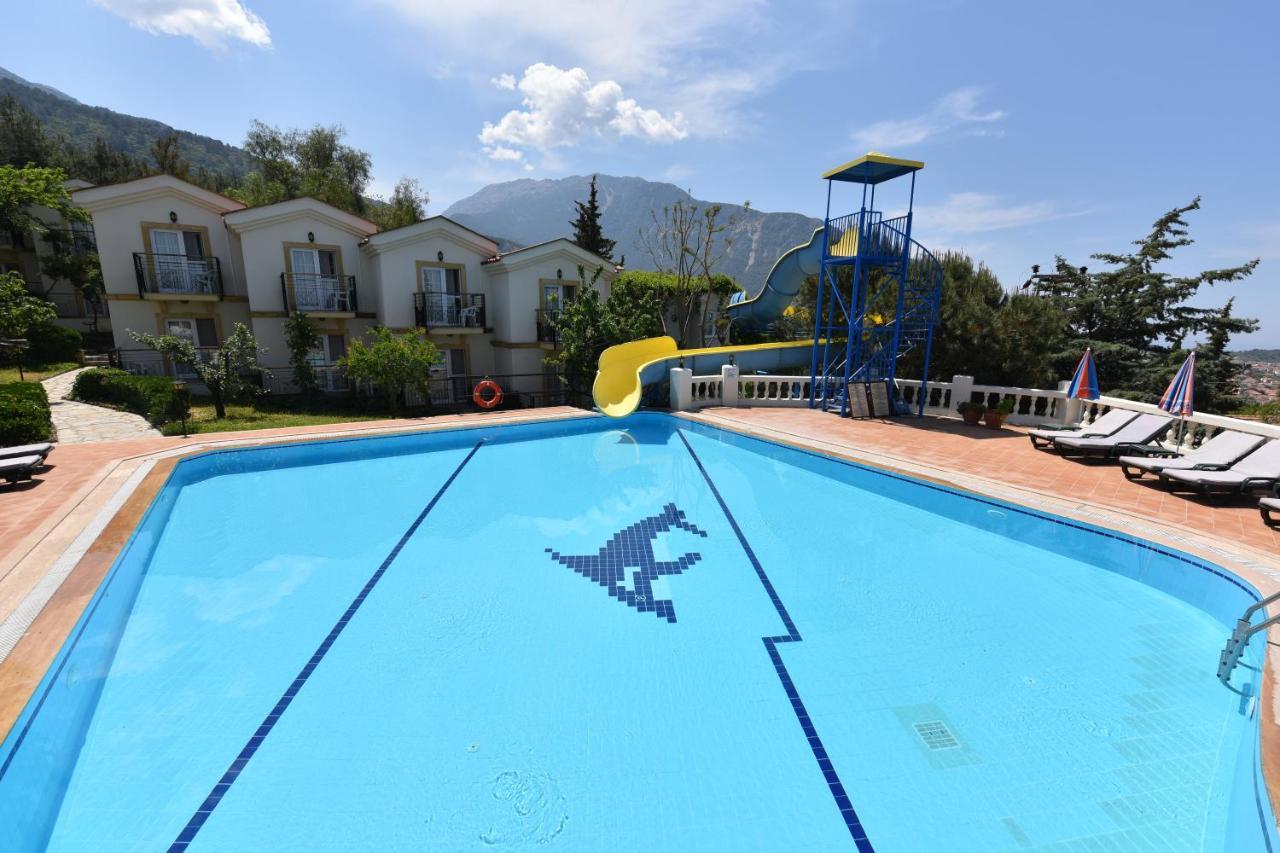 אולודניץ Artemisia Royal Park Club Hotel מראה חיצוני תמונה