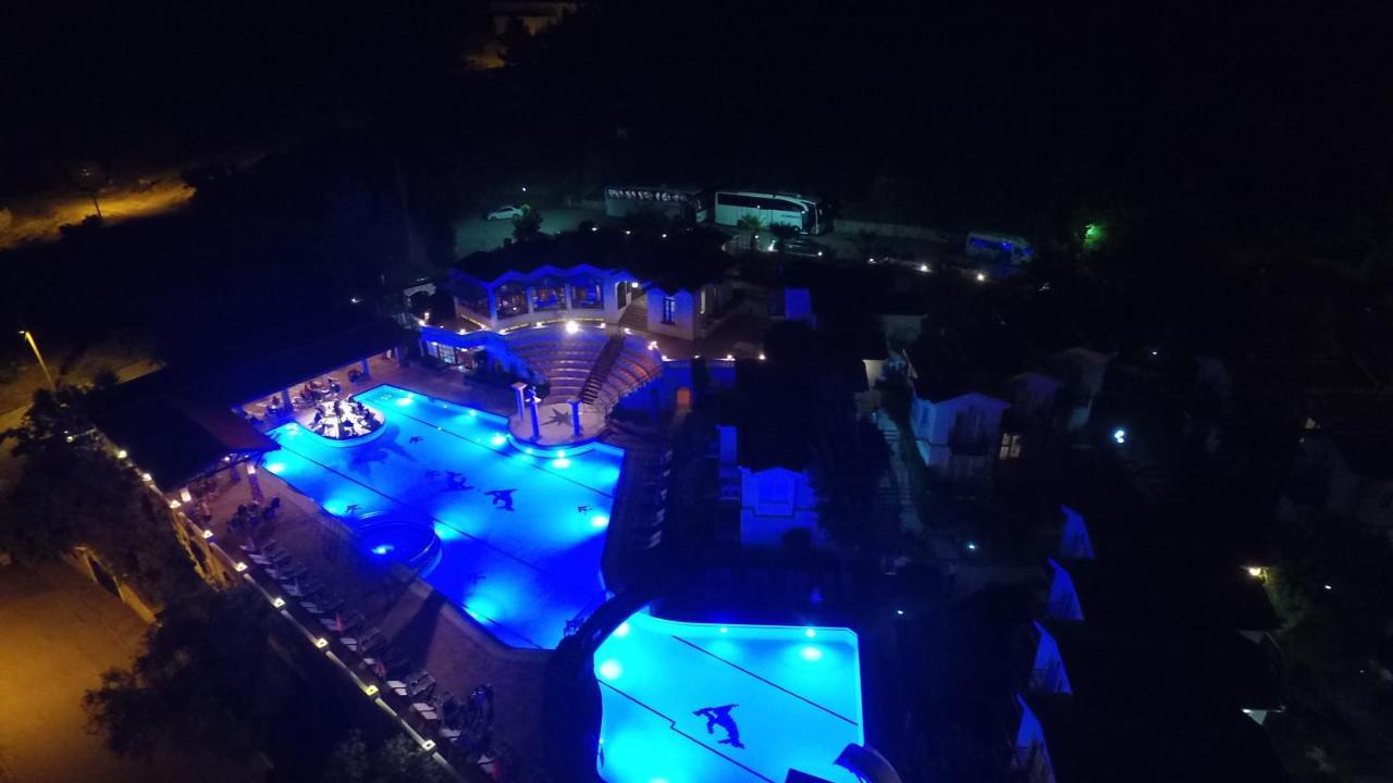 אולודניץ Artemisia Royal Park Club Hotel מראה חיצוני תמונה