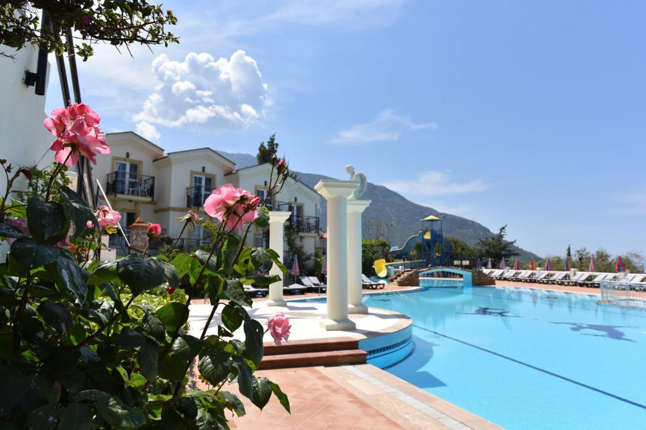 אולודניץ Artemisia Royal Park Club Hotel מראה חיצוני תמונה