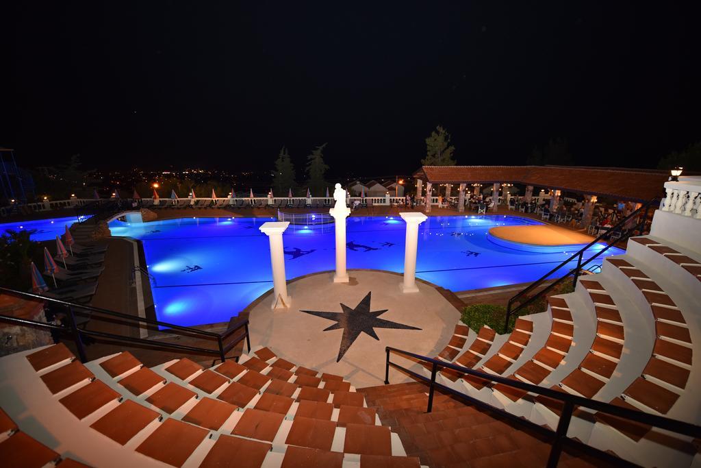 אולודניץ Artemisia Royal Park Club Hotel מראה חיצוני תמונה