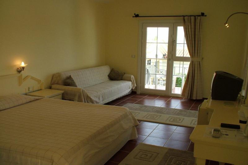אולודניץ Artemisia Royal Park Club Hotel מראה חיצוני תמונה